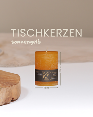Tischkerze in sonnengelb mit Angaben zu Höhe und Durchmesser.